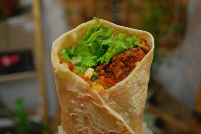 O shawarma custa R$ 12. Foto: Divulgação