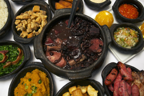 Hotéis de Curitiba servem feijoada no sábado a partir de R$ 35