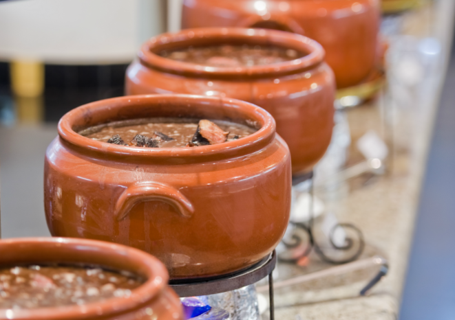 No Getúlio Bar e Restaurante a feijoada é servida às quartas-feiras. Foto: Divulgação