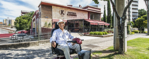 A história dos Kaminski, que há 80 anos usavam frota de carroças para entregar pão