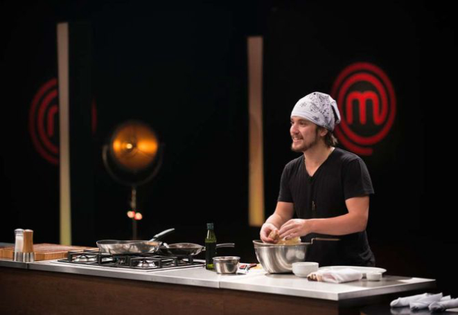 Vitor B durante prova de seleção de cozinheiros do Masterchef. Foto: Carlos Reinis/Divulgação