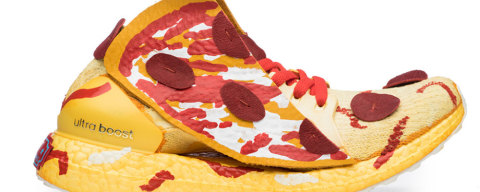 Adidas cria tênis com estampa de pizza, camarão e queijo; veja os modelos