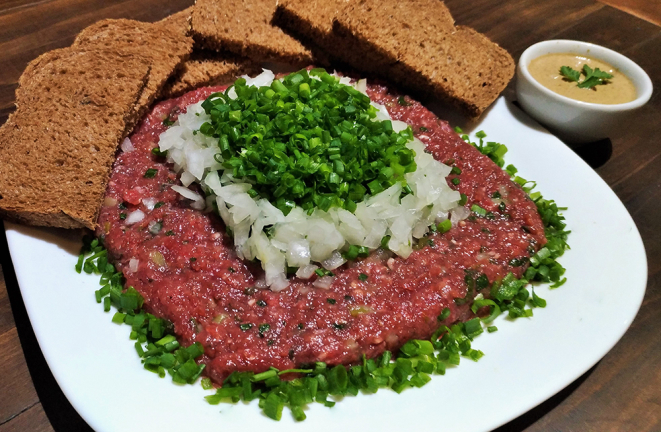 Carne de Onça do Cartolas Sports Bar. Indicada ao Sabor Popular 2017. Foto: Divulgação