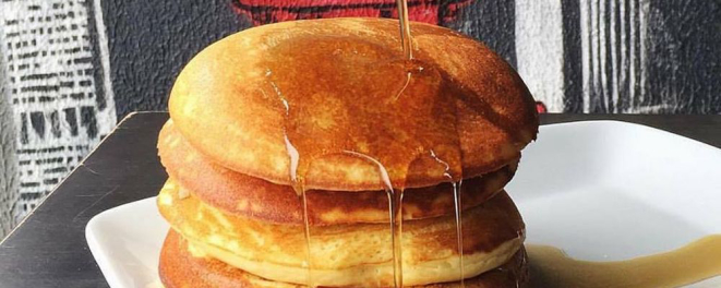 American pancakes com cobertura de maple syrup do NYC. Foto: Divulgação