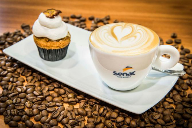 Café do Paço serve café com cupcake de banana com Frangelico. Foto: Divulgação