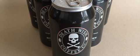 “Desejo de morte”: marca suspende produção de café enlatado nos EUA por risco de conter toxina mortal