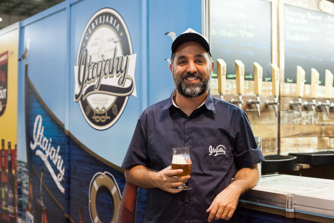 "A maioria está levando na esportiva", diz Alexandre Mello, sócio da Cervejaria Itajahy e presidente da Associação dos Cervejeiros de Santa Catarina (ACASC) a respeito da polêmica sobre Catharina Sour ser ou não um novo estilo. Foto: Karine Kuromiya