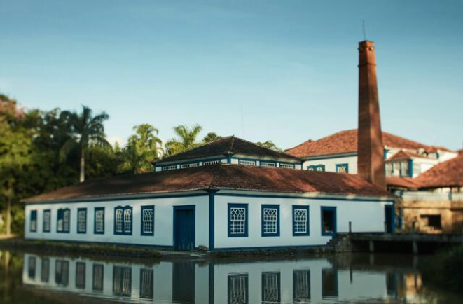 Fazenda cachoeira, no interior do Rio, onde fica o alambique da Amázzoni. Foto: Divulgação.