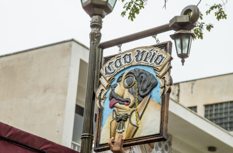 Cão Véio abre pela primeira vez para almoço neste fim de semana