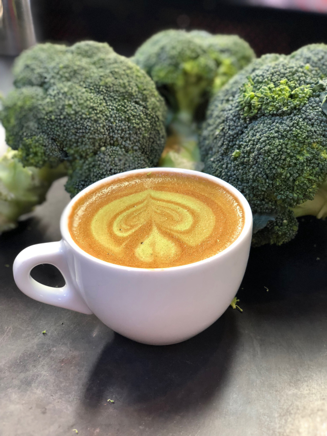 Brócolis latte servido em uma cafeteria em Melbourne, na Austrália. Foto: CSIRO/Divulgação.