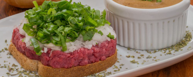 Carne de onça, chineque, coxinha, cachorro-quente, pastel e sonho são as seis categorias do Sabor Polular.