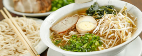 Onde comer lámen em Curitiba