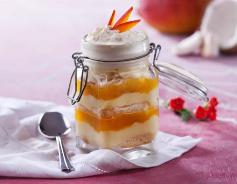 Pavê de coco e manga com gengibre