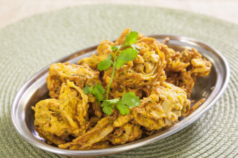 Receita de onion pakora – cebola ao modo indiano