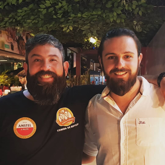 Chef Maurício Fontana ao lado do sobrinho chef André Fontana Pionteke, que está no MasterChef Profissionais. Foto: Instagram