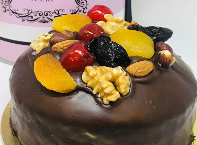 O bolo de mel da Lili Oui Sucre. Foto: divulgação.