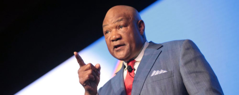 Após o boxe, George Foreman se reinventou e ficou milionário “vendendo” grill