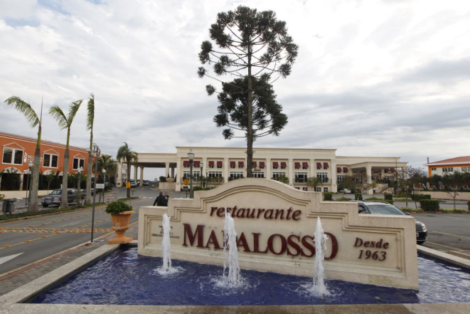 Restaurante Madalosso, em Curitiba, foi fundado em 1963. Foto: Daniel Castellano/Gazeta do Povo.