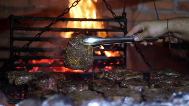 Florianópolis, Santo Antônio Parilla, carnes das grelhas uruguaias. Foto: divulgação