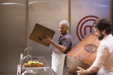 Frutas exóticas testam a criatividade dos cozinheiros do MasterChef