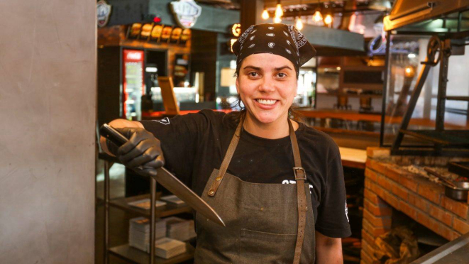 Maria Fernanda Nowakowski, chef assadora do Parrilla 909.