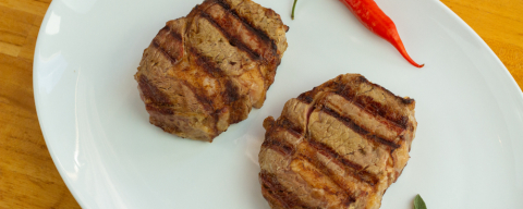 Preparada na grelha, melhor carne de Curitiba serve duas pessoas