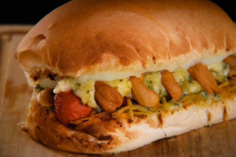 Cachorro-quente com castanha de caju é eleito pela segunda vez o melhor de Curitiba