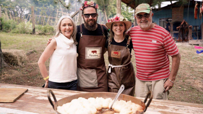 Jussara Voss, chef André Pionteke, chef Rosana Radecki e Luiz Augusto Xavier. 