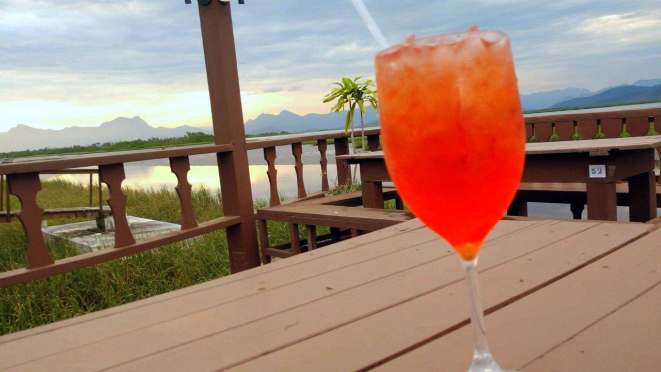 Aperol Spritz, drinque refrescante para abrir o apetite. 