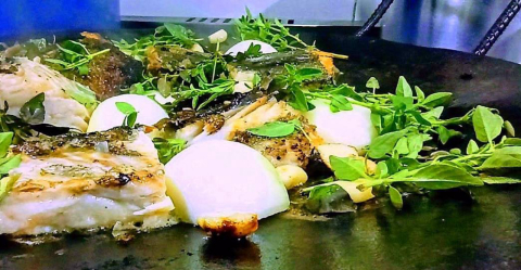 Chef do Castelo do Batel anuncia cardápio especial de Páscoa para comer em casa