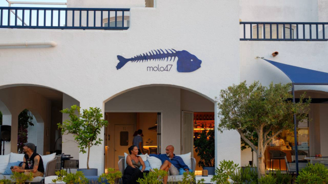 Antonio partiu também para carreira solo e abriu seu próprio restaurante, o Molo 47, em Ibiza, na Espanha 