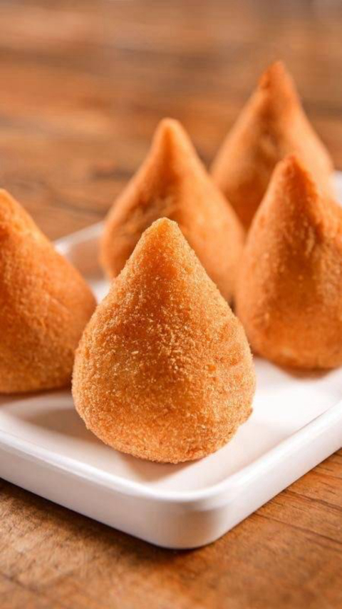 Uma China sem pastel de feira, mas com coxinha brasileira