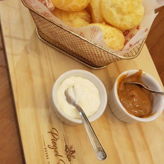 Kit de pão de queijo com doce de leite e requeijão - grande sucesso da Piegel. 