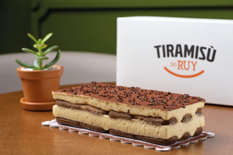 Curitiba ganha confeitaria que só vende tiramisù, desde a versão clássica até sabores mais criativos