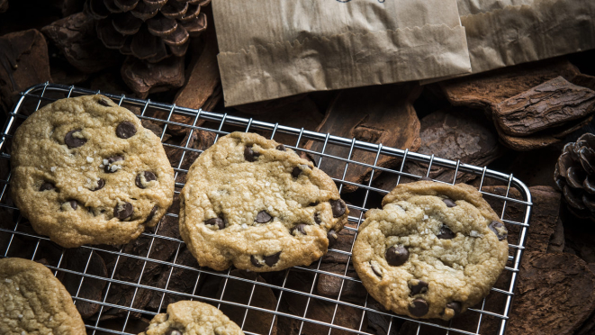 Cookie de baunilha com gotas de chocolate. Foto: Letícia Akemi