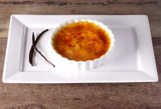 Crème Brûlée, sobremesa clássica dos cardápios franceses. 