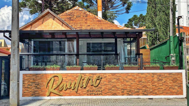 O restaurante Raulino Cozinha Autoral acaba de ser inaugurado no Cabral. 