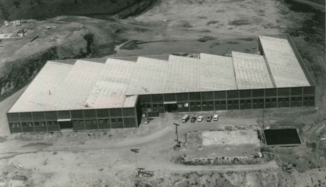 Fábrica em Farroupilha, fotografia de 1974.