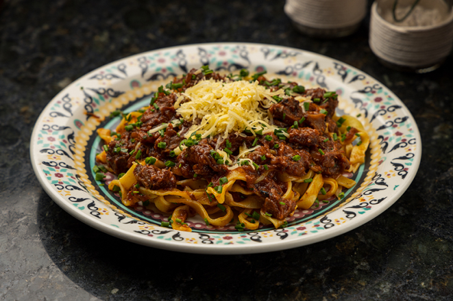 Fettuccine artesanal com clássico ragu de ossobuco milanês, uma das opções de prato principal do do novo Lupita Caffè Cucina.