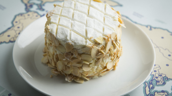 Kirschtorte, bolo de receita suíça.