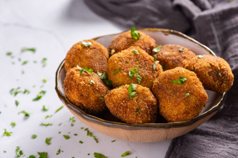 Bolinho de siri ao coco. Receita fácil e saborosa, para fazer em casa