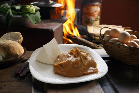 Como fazer doce de leite cremoso em casa sem panela de pressão