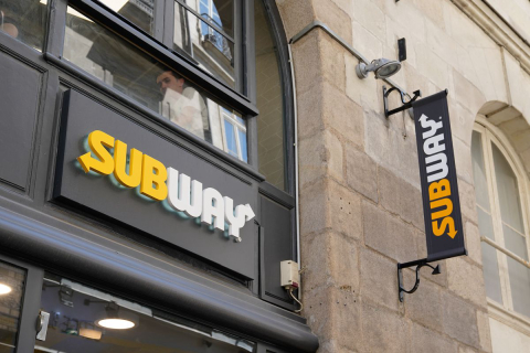 Dona da Starbucks no Brasil assume as lojas da rede Subway