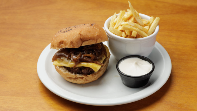 Hambúrgueres, massas, saladas, opção vegana e mais: o Festival Mueller Bom Gourmet tem opções para todos os gostos. Na foto, um dos pratos do Outback.