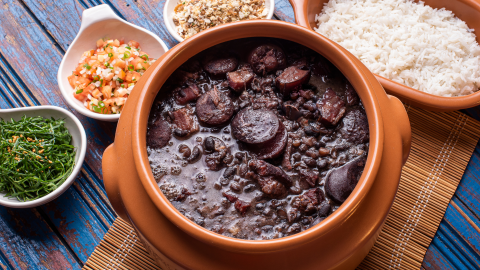 Ajude a escolher a melhor feijoada de Curitiba no Prêmio Bom Gourmet 2022