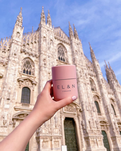 O famoso café rosa EL&amp;N London abre filial em Milão