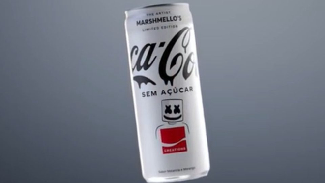 Apesar de remeter ao famoso doce macio, a nova Coca-Cola tem um sabor que lembra morango e melancia.