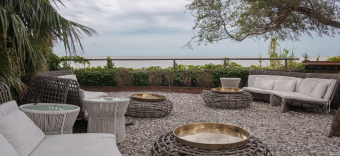 Charco: bistrô e hotel às margens do Rio do Prata. 