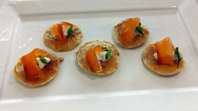 L'assiette de gravlax, em versão reduzida. Sugestão de entrada. 