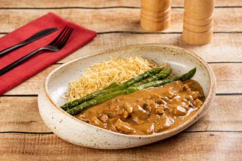 Fricassée de frango: receita é fácil de executar e tem muito sabor